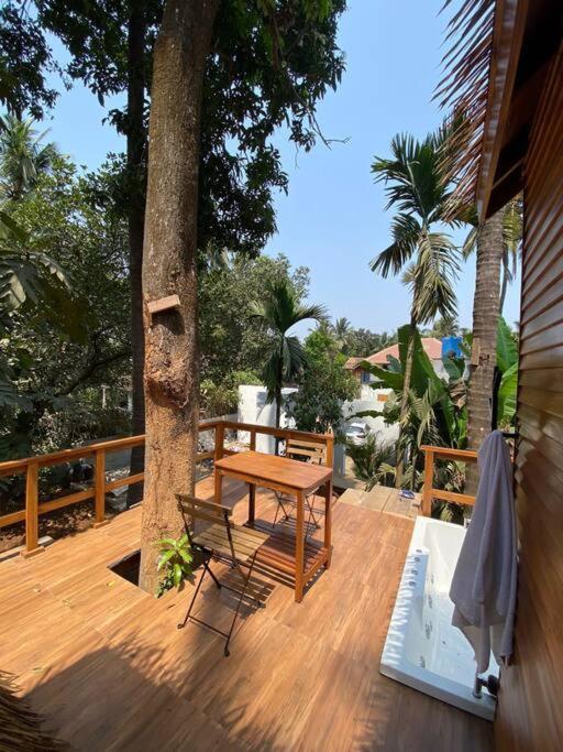 Mangifera Treehouse-Elixir Beach Farm-Jacuzzi-Cozy Villa Alībāg Dış mekan fotoğraf